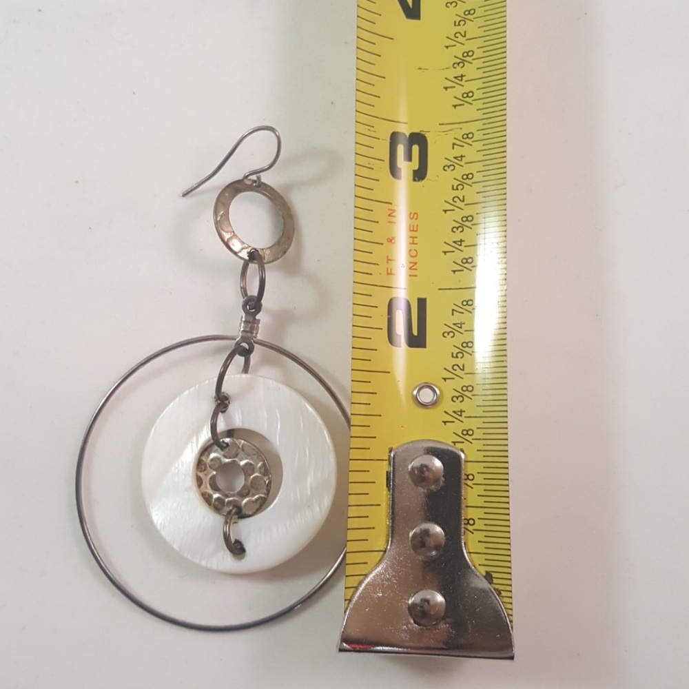 Earings - Picture 3 of 3